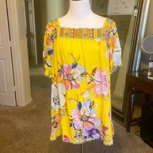 NWT’s  New Johnny Was free flowing blouse